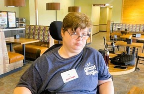 Amy's Meaningful New Job As A Giant Eagle Bagger